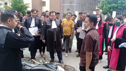 Sidang Kasus Pembunuhan Mantan Anggota DPRD Langkat, Saksi Jelaskan dan Peragakan Pertama Kali Ditemukan Selongsong Proyektil
