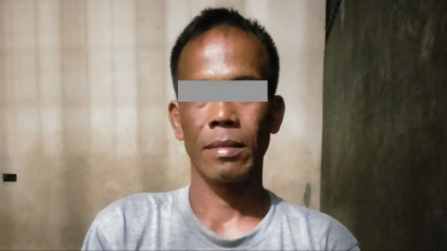 Pelaku Pembunuhan Lari ke Atap Rumah Warga hingga Berhasil Diamankan, Warga Nyanyikan Lagu 'Happy Birthday to You'