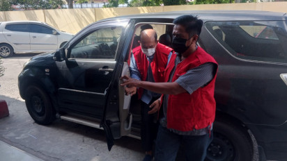 Rugikan Negara Rp1,9 Miliar, Dua Tersangka Korupsi PBB dan BPHTB Bapenda Deliserdang Ditahan