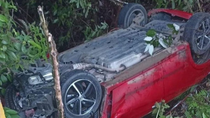 Mobil Ketua Komisi III DPRD Gorontalo Utara Aryati Polapa Masuk Jurang, Begini Kondisinya