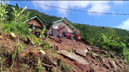 Talud Setinggi 10 Meter Longsor dan Menutup Akses Jalan Antar Desa di Kabupaten Semarang
