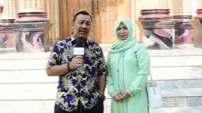 Nazar Haji Agus Sultan Bojong Koneng di Depan Ka'bah, Janji Berangkatkan Umrah 1.000 Orang