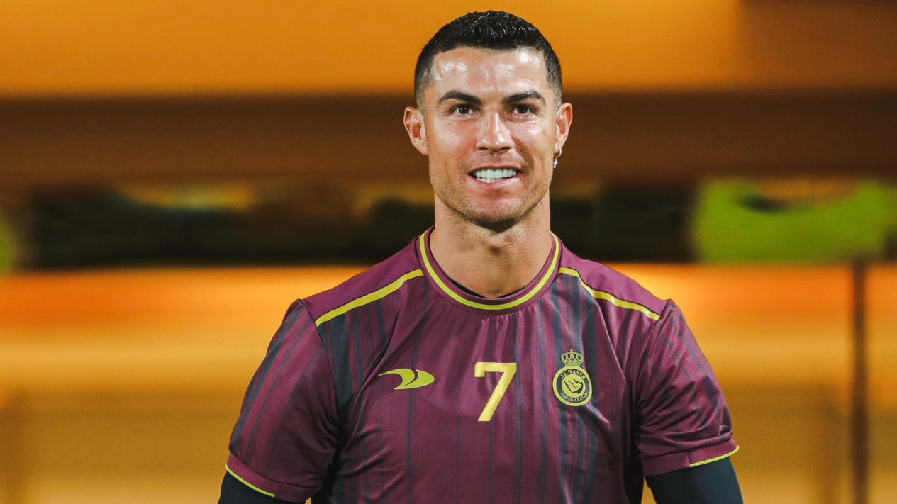 Gara-gara Cristiano Ronaldo, Sir Alex Ferguson sampai Minta Maaf ke Solskjaer
            - galeri foto