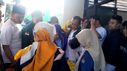 Rombongan Bacaleg PKB dan Demokrat Adu Mulut hingga Nyaris Ricuh di KPU Probolinggo