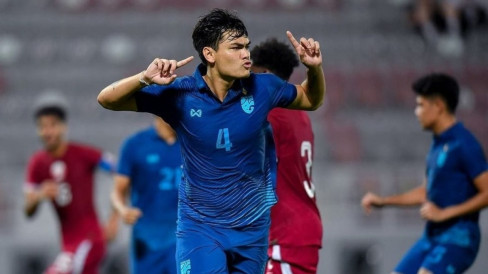 Profil Jonathan Khemdee, Bek Thailand yang Pernah Diserbu Suporter ...