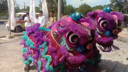 Diiringi Barongsai dan Kompang Partai Gerindra Ajukan Berkas Bacaleg ke KPU Karimun