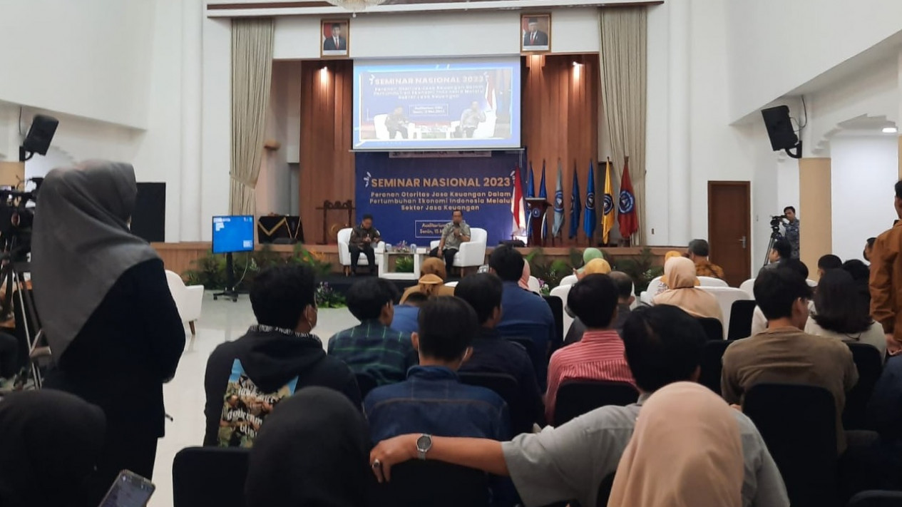 USNI Dorong Kalangan Akademisi Kembangkan UMKM Melalui Peranan Digitalisasi Jasa Keuangan
            - galeri foto