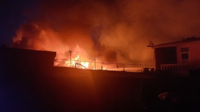 Kebakaran Pemukiman Warga di Pasar Gambus Ambon, Dipicu dari Mobil Sigra Meledak