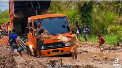 Suara Masyarakat Labura untuk Jokowi : Pak Tolong Perbaiki Jalan Kami