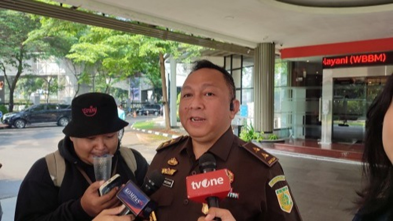 Kejagung Tegaskan Menkominfo Johnny G. Plate Dipanggil sebagai Saksi Terkait Kasus Korupsi BTS
            - galeri foto