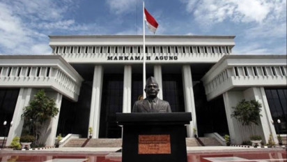 Wow Fantastis! Setelah Ferrari, McLaren dan Land Cruiser, Muncul Porsche di Tengah Kasus Suap MA, Milik Siapa?