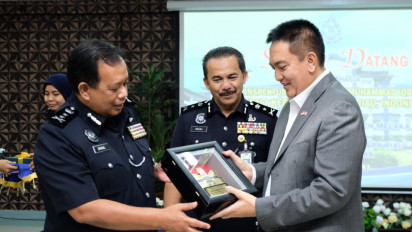 Polda Riau Berkerjasama dengan Polisi Kontijen Melaka Mencegah dan Memberantas Jaringan Kejahatan Antar Negara