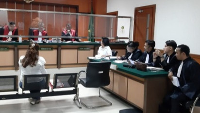 Terdakwa Natalia Rusli Akhirnya Ngaku Blokir Nomor Para Korbannya