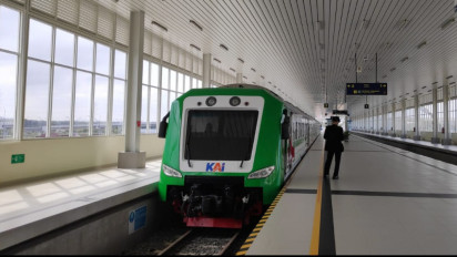 Viral Kepala Penumpang Kereta Api Terjepit Pintu KA Bandara YIA, Railink Respon Cepat dan Meminta Maaf