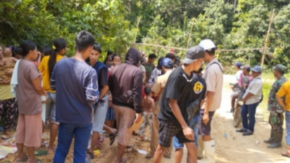Ratusan Warga Di Musi Banyuasin Tutup Jalan Perusahaan Sawit
