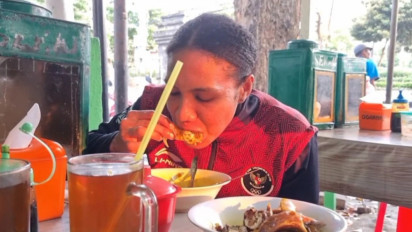 Sabet Medali, Mediol Yoku Bintang Timnas Voli Putri Sea Games Pulang ke Gresik Kangen Makan Soto