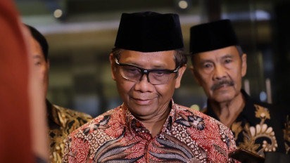 PA 212 Ancam Kepung Bandara Jika Coldplay Nekad Datang, Mahfud Md dan Sandiaga Uno Kompak: Siapkan Aparat Keamanan