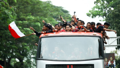 Ini Komentar Siman Sudartawa soal Pawai Medali Emas SEA Games 2023
