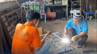 Produk Kreatif Hasil Kegiatan Kemandirian Warga Binaan Pemasyarakatan di Lapas Kelas IIA Sibolga Kebanjiran Pesanan dari Pasar Lokal