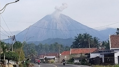 PVMBG Catat Gunung Semeru Alami 34 Kali Letusan serta 3 Kali Guguran Pagi Ini, Status Masih Siaga