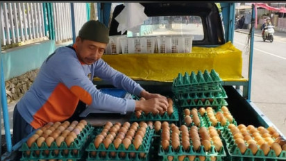 Harga Telur di Batu Naik, dari Rp27,500 Tembus Rp30000 per Kilogram