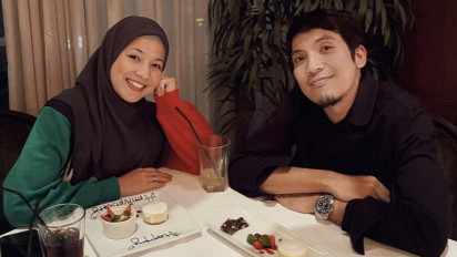 Diisukan Cerai! Desta Malah Bareng Natasha Hadiri Pesta Pernikahan Enzy Storia, Netizen Berdoa Begini