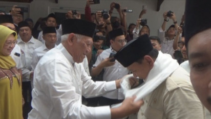 Sambangi Ponpes Tebuireng Jombang, Prabowo Dibawa Masuk ke Kamar Keramat KH Hasyim Asy'ari