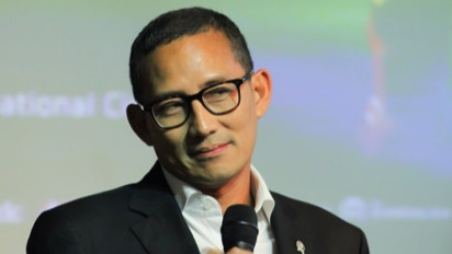 Imbauan Sandiaga Uno: Kalau Tak Mampu Beli Tiket Konser Coldplay, Jangan Sampai “Ngutang” ke Pinjol