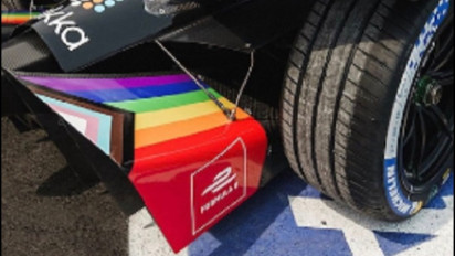 Konser Coldplay Diboikot Terkait Isu LGBT, Netizen: Kok Pilih-Pilih, Kok Formula E Lolos?