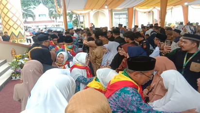 Pemerintah Kabupaten Karimun, Kepulauan Riau, Memberangkatkan 145 Jemaah Calon Haji Tahun 2023