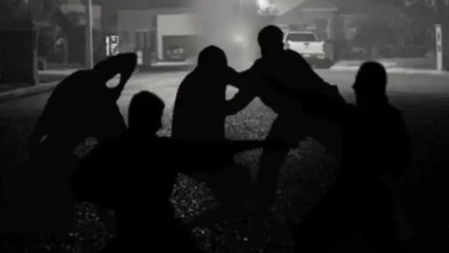 2 Sekawan Duel Maut Gunakan Golok di Kembangan, Satu Diantaranya Tewas Bersimbah Darah