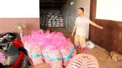 Serangkaian Pencurian Bawang Merah dan Bawang Putih di Gudang di Lampung Terekam CCTV