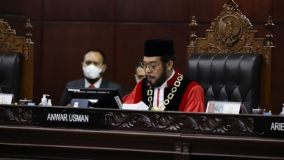 Tok! Ketua MK Anwar Usman Buka Sidang Pleno Khusus Penyampaian Laporan Tahunan 2022
