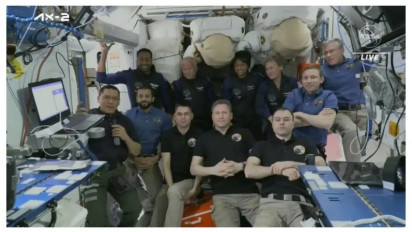 Stasiun Luar Angkasa Sambut 4 Pengunjung, Termasuk Astronot Wanita Pertama Arab Saudi