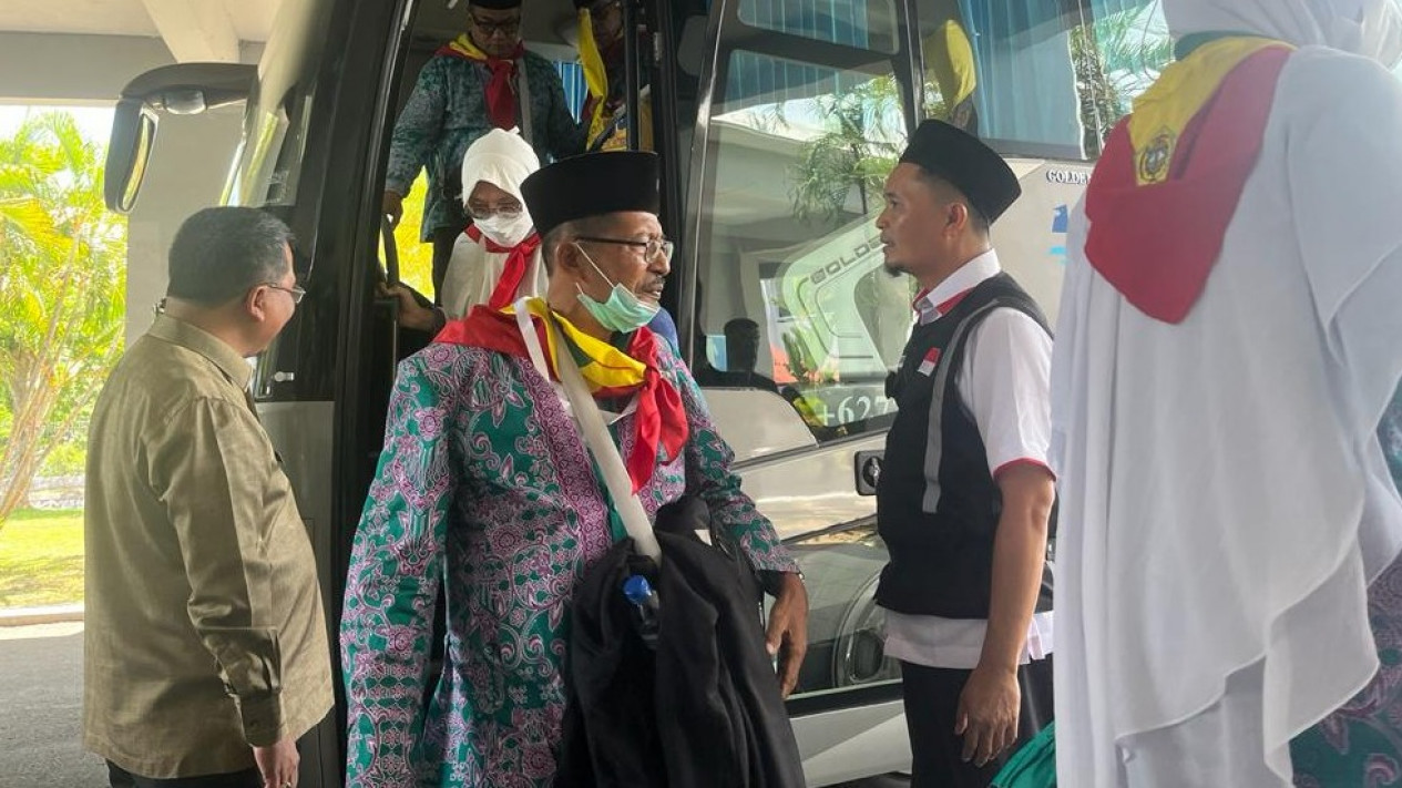Jemaah Haji Embarkasi Batam Dapat Living Cost Rp3 Juta
            - galeri foto