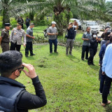 Sidang Lapangan Kasus Pembunuhan Eks Anggota DPRD Langkat Digelar, Polres Langkat Terjunkan 150 Personil Keamanan