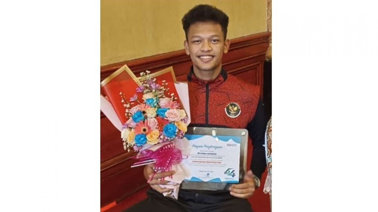 Atlet Taekwondo Peraih Medali Perak Sea Games 2023 Memperoleh Beasiswa Hingga Lulus
            - galeri foto