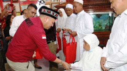 Bupati Nikson Nababan Membangkitkan Semangat 9 Calon Jemaah Haji dari Tapanuli Utara