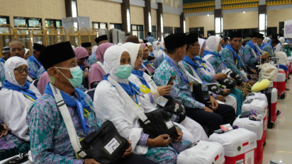 355 Jamaah Calon Haji Kloter 1 Tiba di Asrama Haji Palembang: Penyambutan Khusus untuk Jamaah Lansia oleh Kemenag Sumsel
