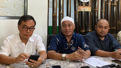 Kuasa Hukum Bukhori Yusuf Bakal Ambil Langkah Hukum ke Mantan Istri Keduanya, Ini Alasannya