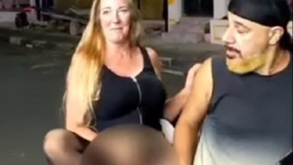 Bule Wanita di Bali Pamer Kemaluan saat Naik Motor, Netizen Geram Lihat Videonya