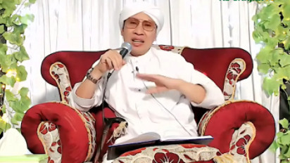 Suami Pengangguran, Istri yang Bekerja Mencari Nafkah, Apa Hukumnya? Buya Yahya Tegaskan...