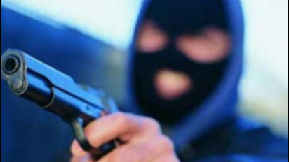 Polda Metro Jaya Tembak Seorang Pelaku Perampokan Minimarket yang Kerap Beraksi Gunakan Senpi