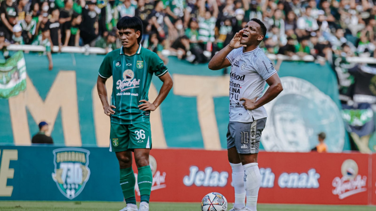 Persebaya Surabaya Berpesta, Bikin Keok 3-1 Bali United di Surabaya 730 Game
            - galeri foto