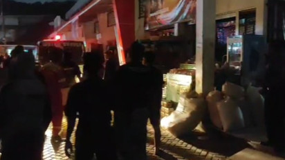 Pasar Arjosari Pacitan Kebakaran, Sejumlah Pemilik Kios Panik