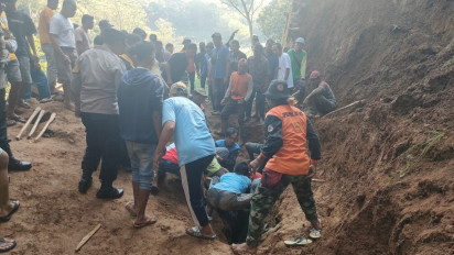 3 Pekerja di Kudus Meninggal Dunia Tertimbun Longsoran Talud
