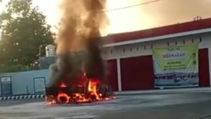 Sebuah Mobil Pikap Ludes Terbakar saat Mengisi BBM di SPBU Playen Gunungkidul