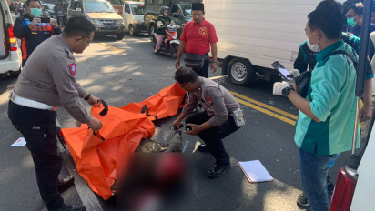 Adu Banteng Motor dengan Truk Tronton, Tukang Ojek asal Kota Malang Tewas di Lokasi