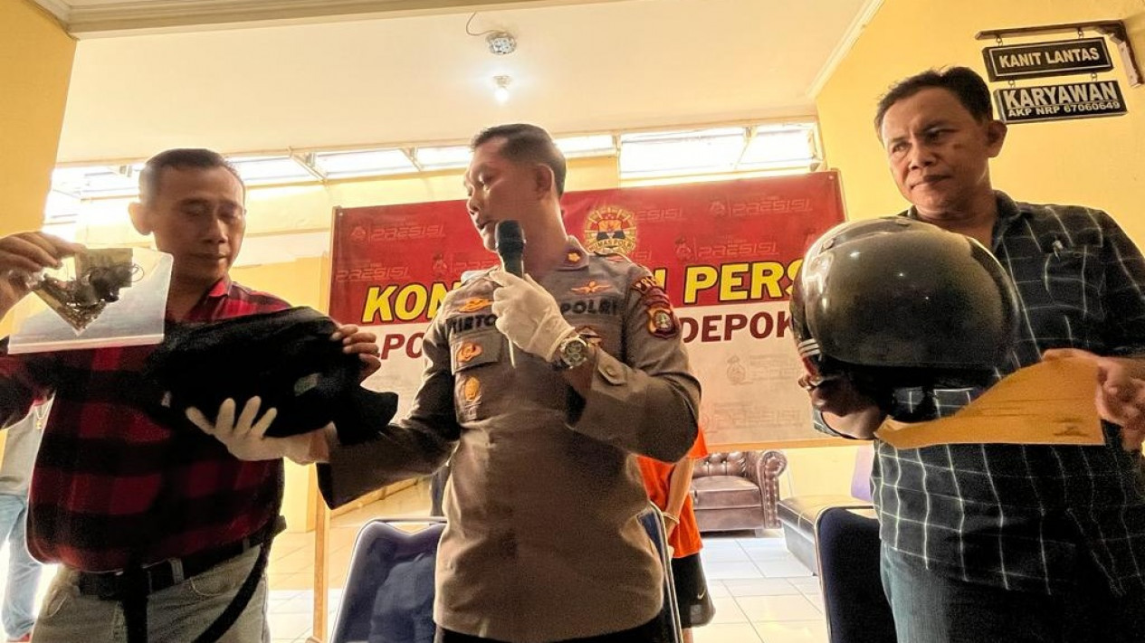 Penjambret yang Buat Ibu-ibu di Depok Terjungkal Diringkus Polisi
            - galeri foto