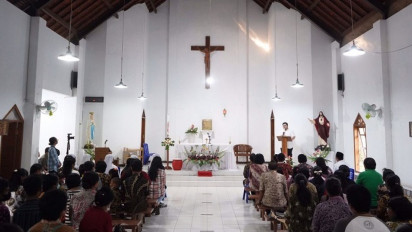 Bupati Kediri Puji Toleransi Umat Beragama di Kediri, Siap Fasilitasi Pembangunan Tempat Ibadah